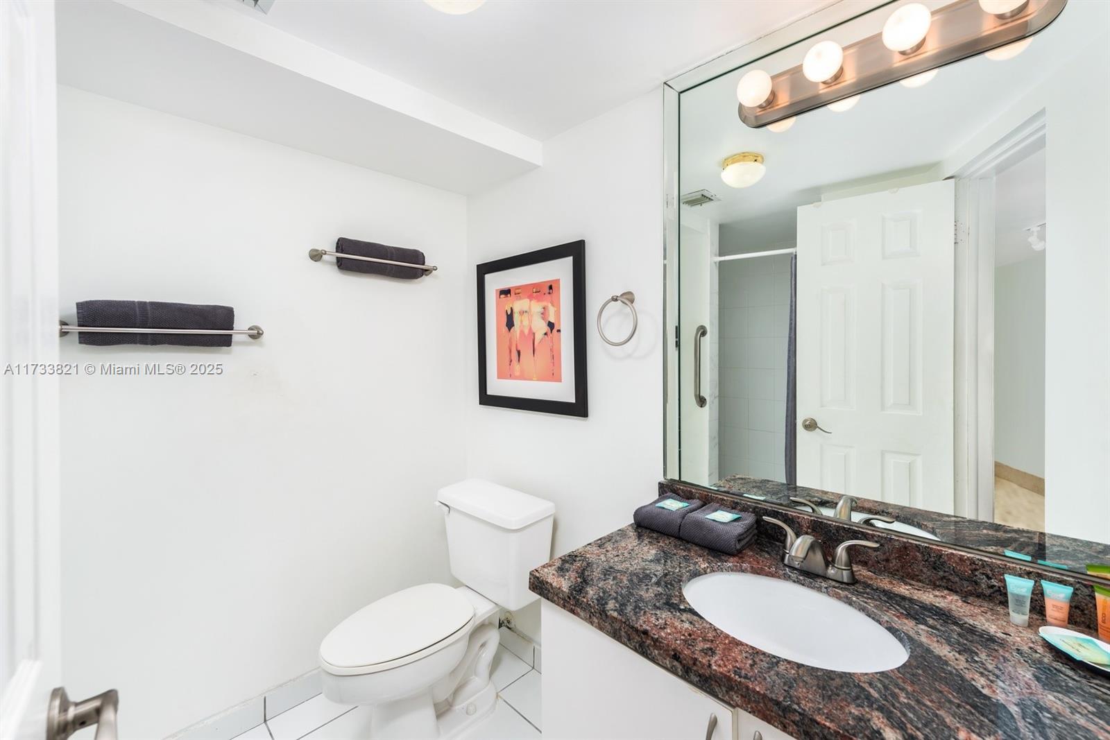5445 Collins Ave M15 Property Photo 25