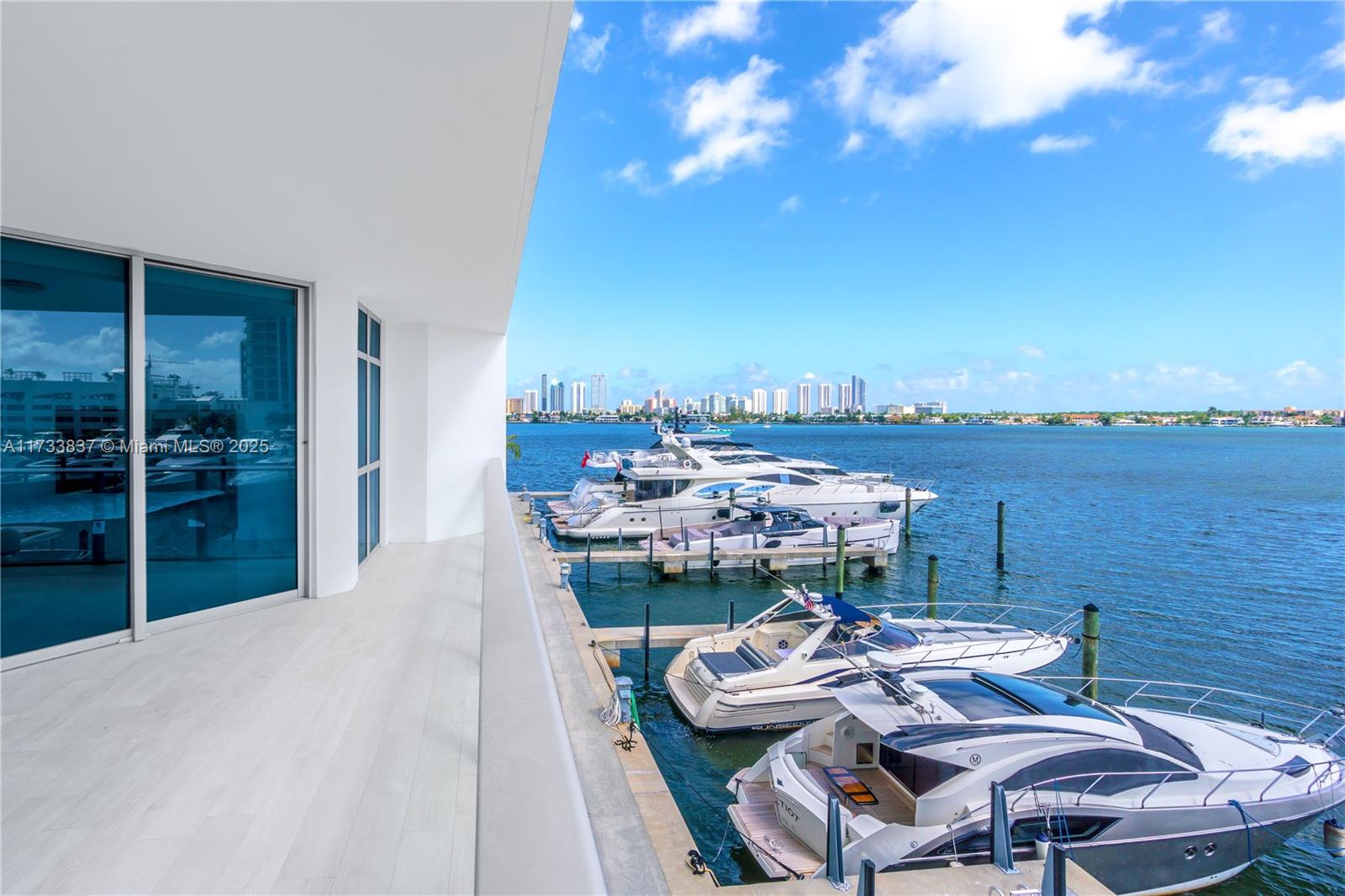 17301 Biscayne Blvd 207 Property Photo 1