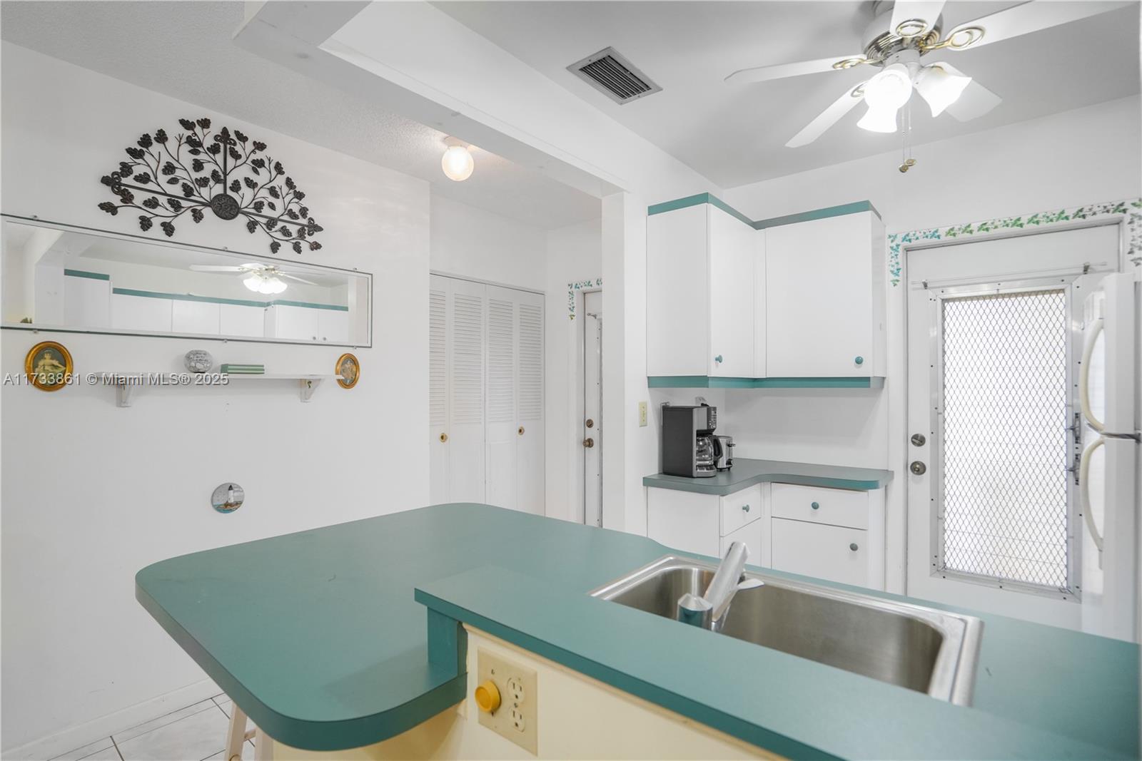 5171 W Oakland Park Blvd 311 Property Photo 20