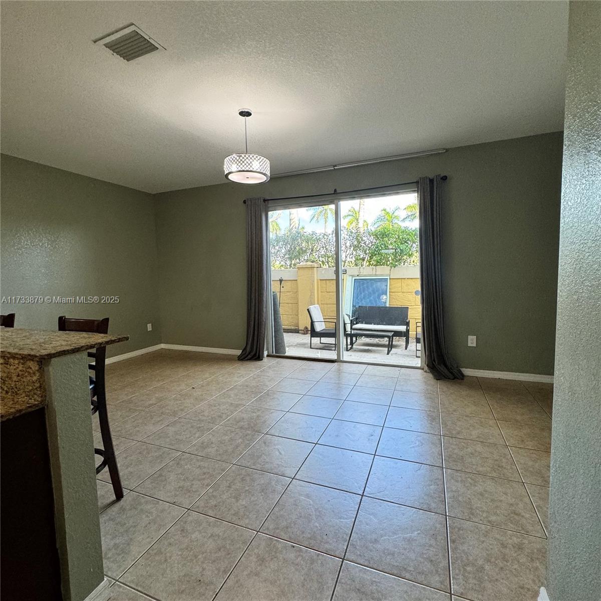 1855 Sw 89th Ter Property Photo 6