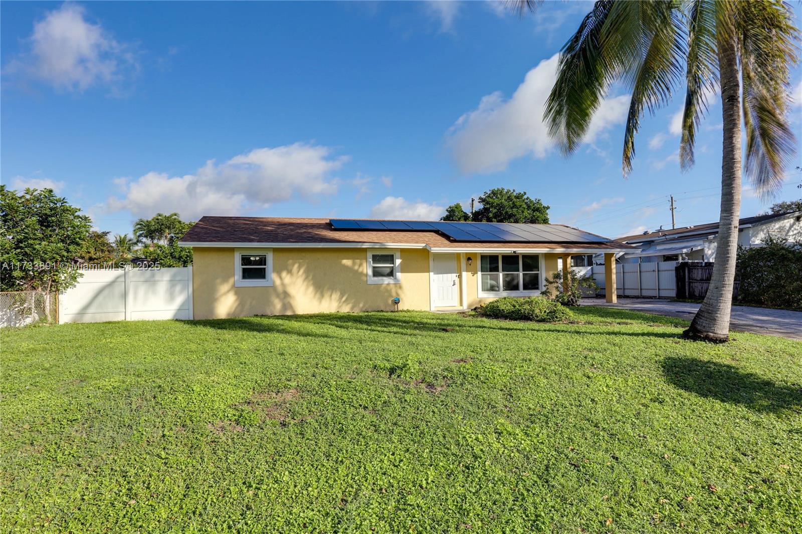 3431 Sapphire Rd Property Photo 2