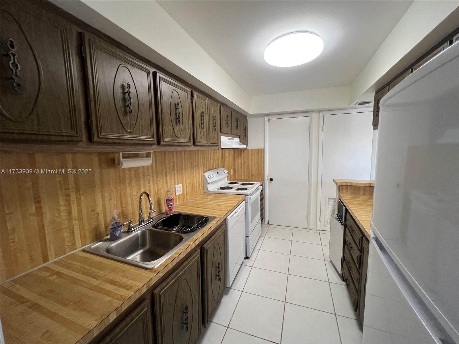 8401 Sw 107th Ave 322e Property Photo 8