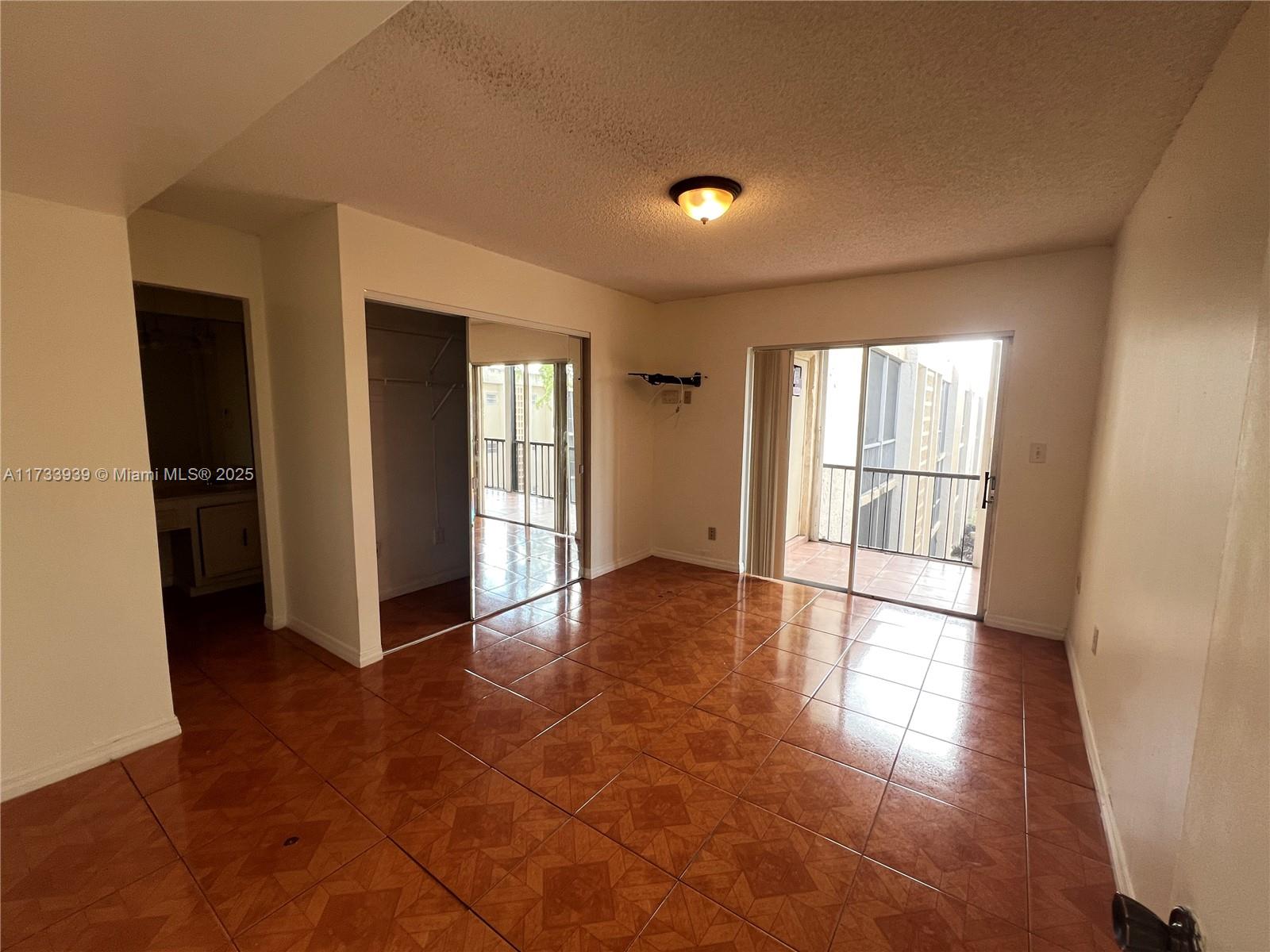 8401 Sw 107th Ave 322e Property Photo 11
