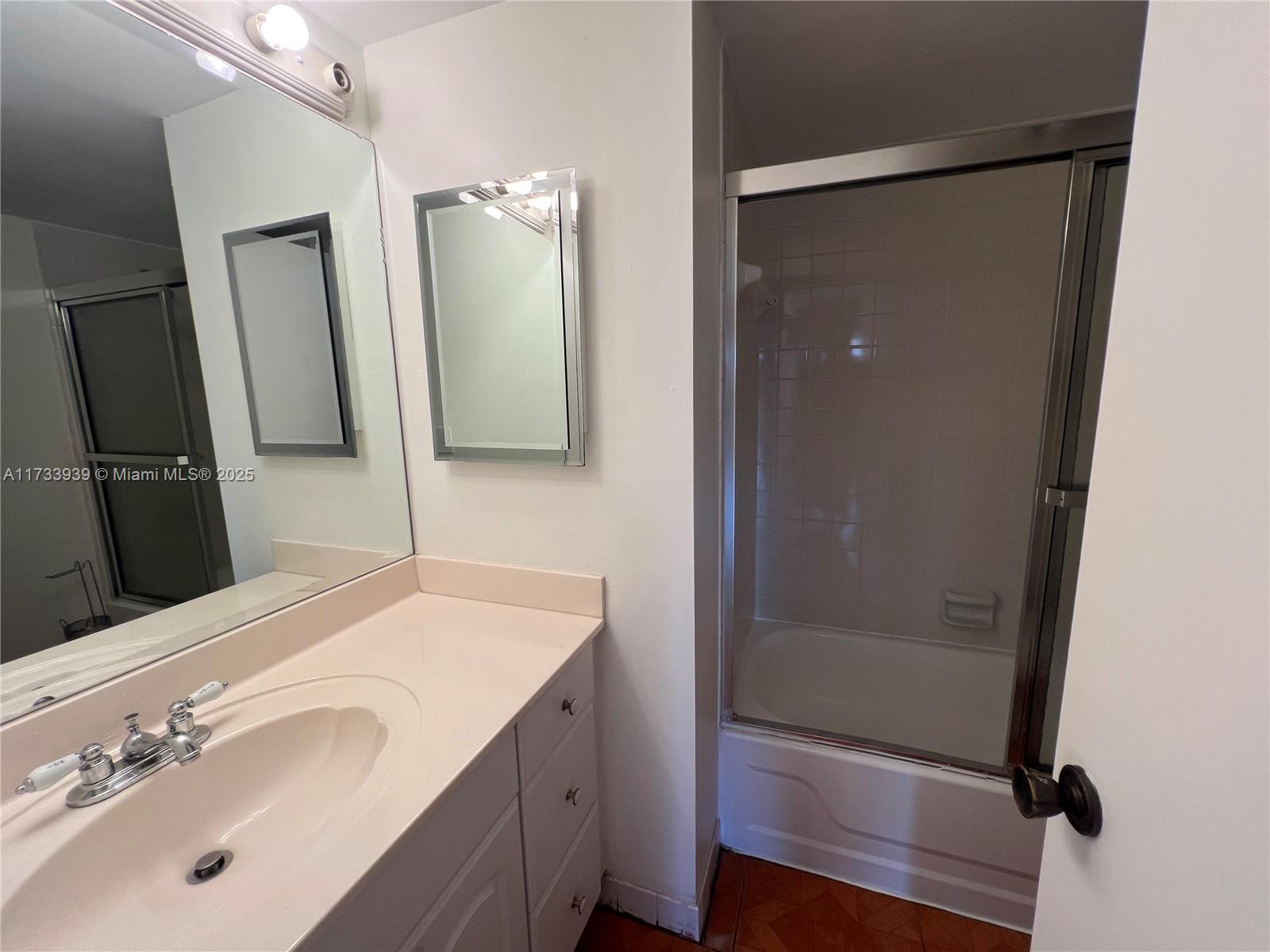 8401 Sw 107th Ave 322e Property Photo 29