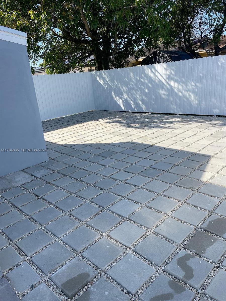 1187 Nw 29th Ter Property Photo 16