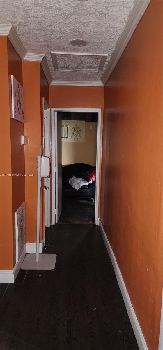 6966 Taft St Property Photo 29