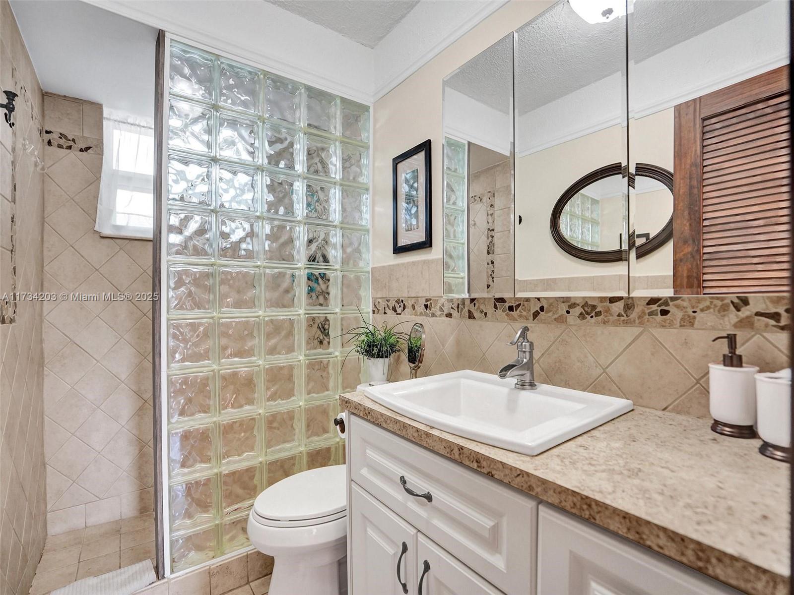 2600 Diana Dr 105 Property Photo 13