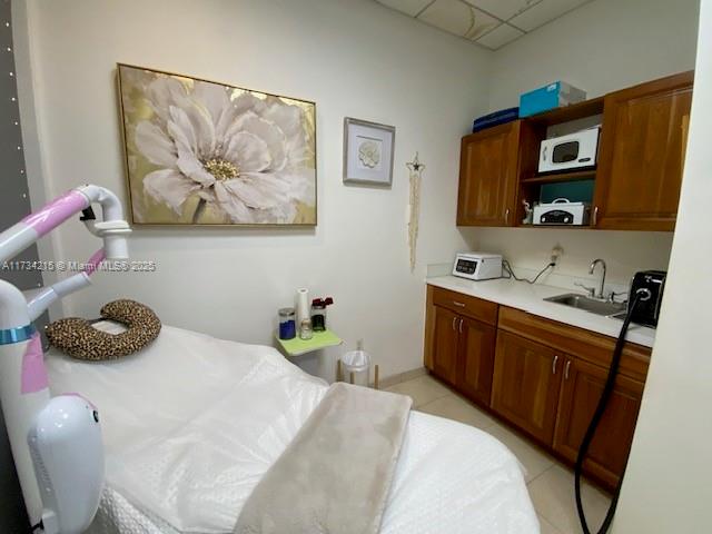700 Sw 57th Av. Beauty Personal Care Property Photo 3