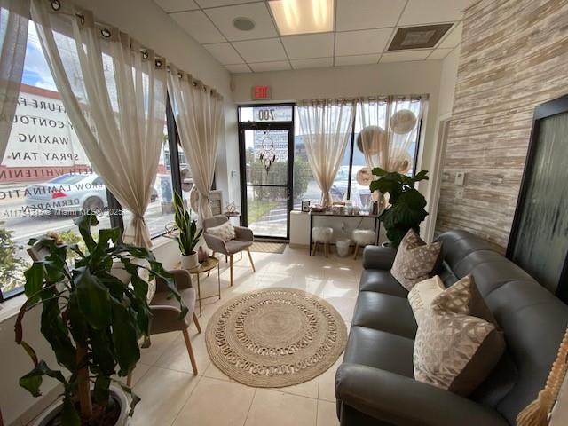 700 Sw 57th Av. Beauty Personal Care Property Photo 5