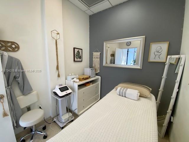 700 Sw 57th Av. Beauty Personal Care Property Photo 6