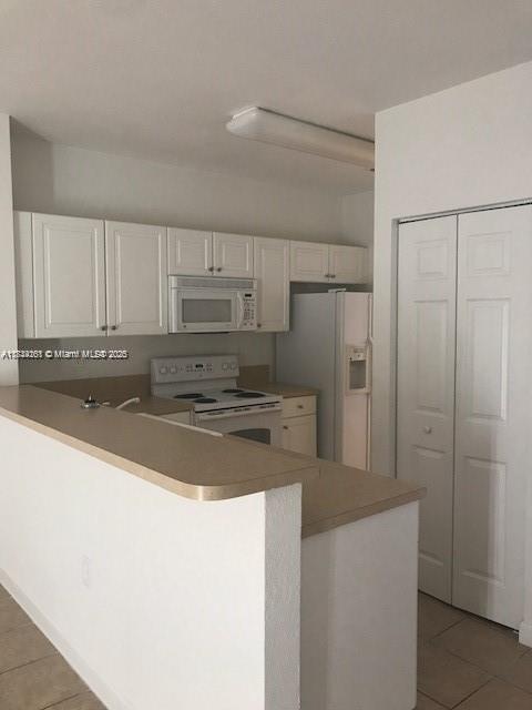 1650 Ne 33rd Ave 109-7 Property Photo 6
