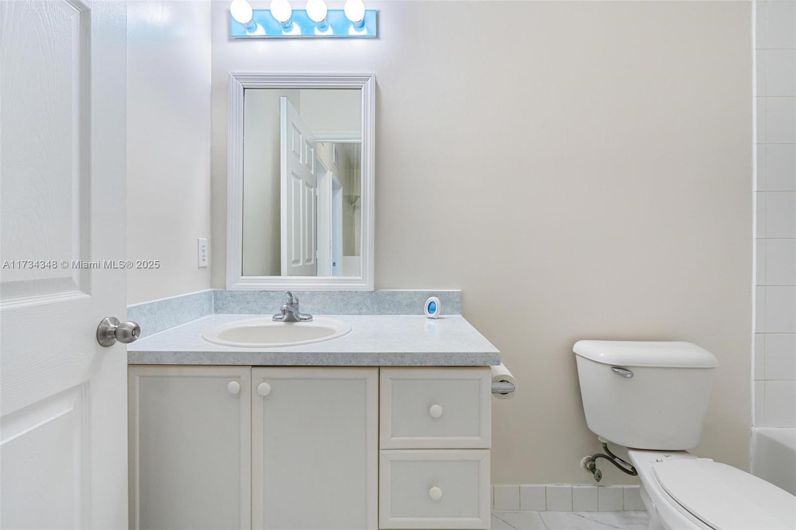 9135 Sw 203rd Ter Property Photo 16