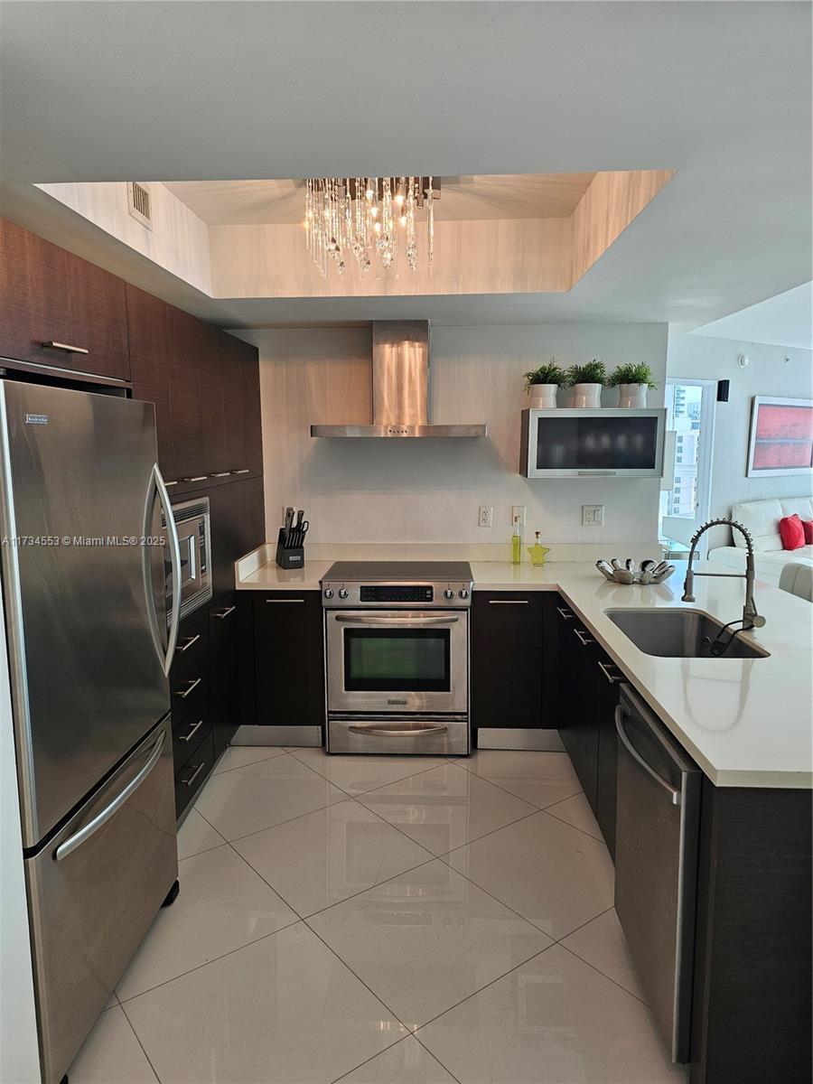 150 Sunny Isles Blvd 1-1001 Property Photo 3