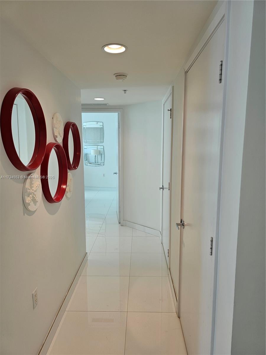 150 Sunny Isles Blvd 1-1001 Property Photo 7