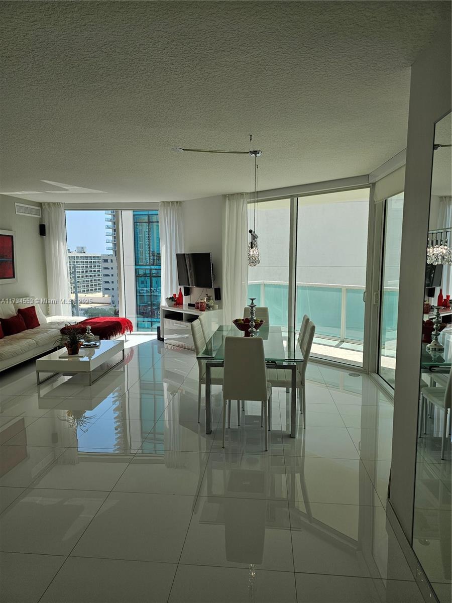 150 Sunny Isles Blvd 1-1001 Property Photo 10