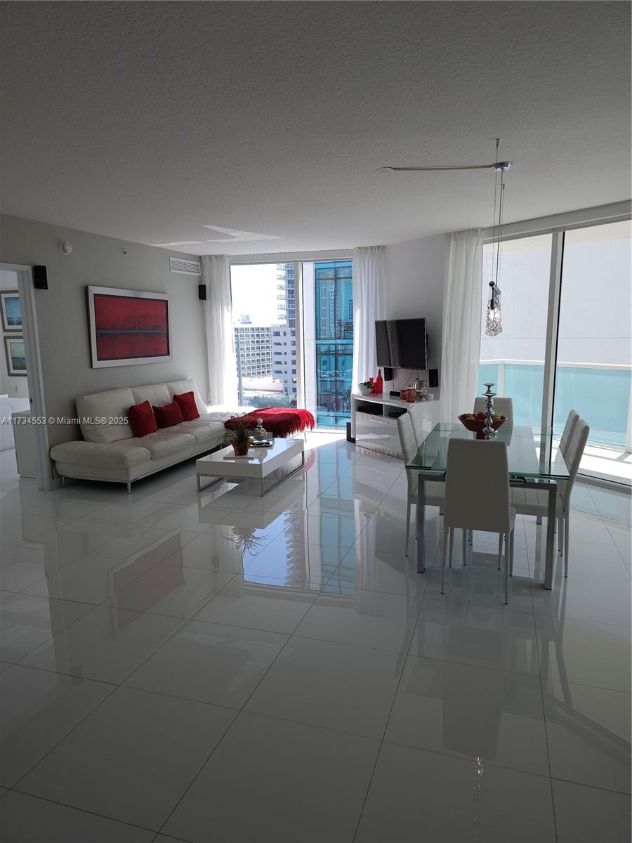150 Sunny Isles Blvd 1-1001 Property Photo 11