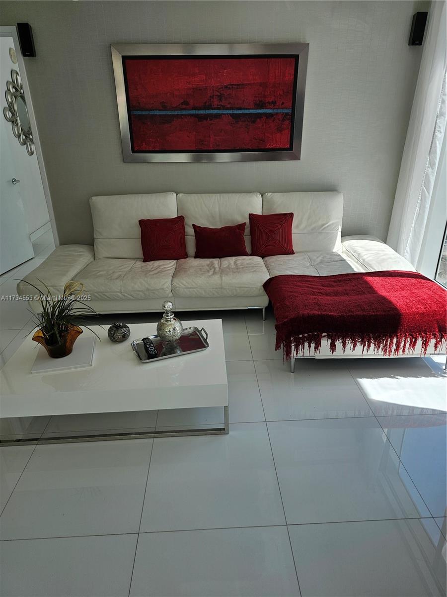 150 Sunny Isles Blvd 1-1001 Property Photo 14