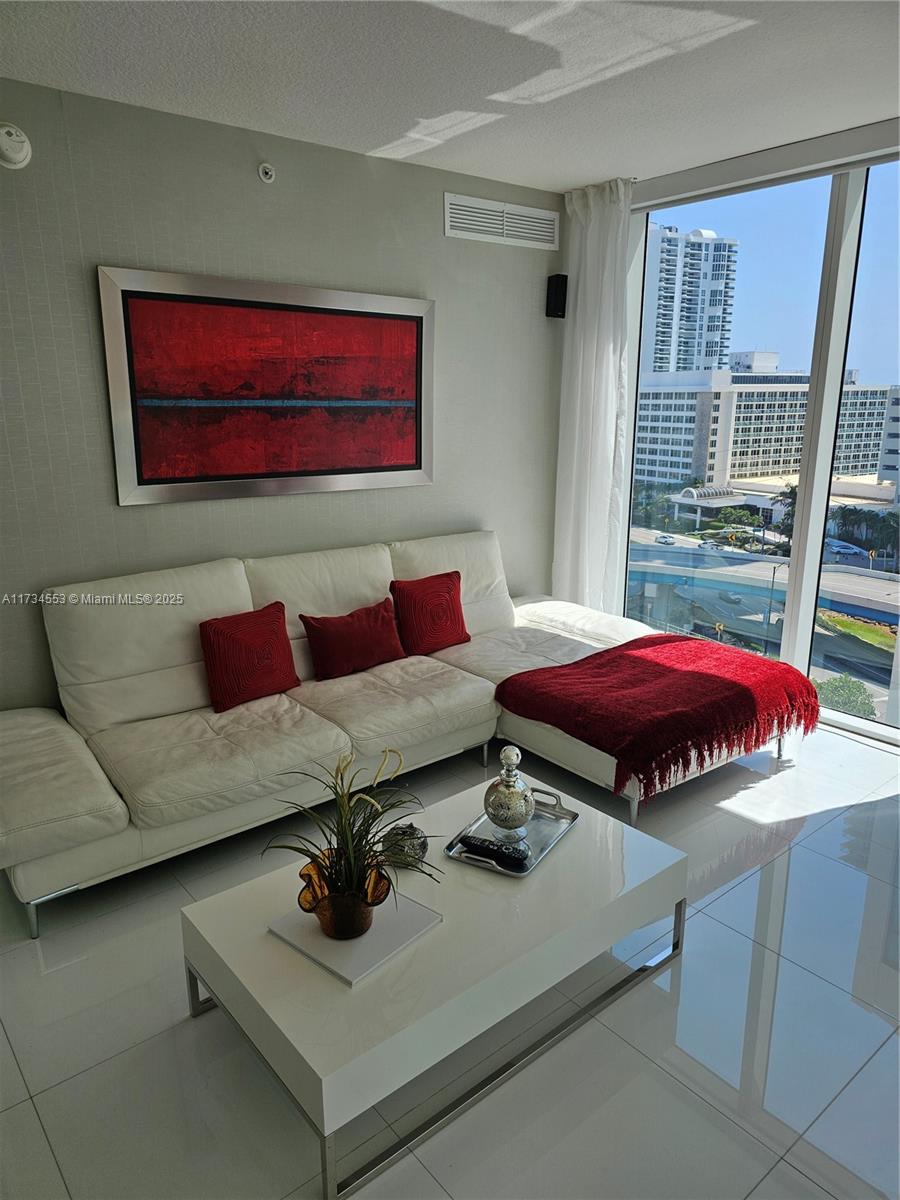 150 Sunny Isles Blvd 1-1001 Property Photo 15