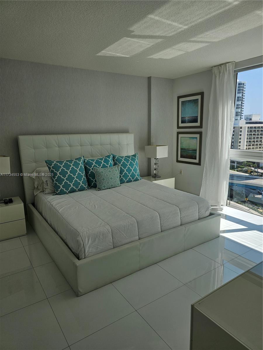 150 Sunny Isles Blvd 1-1001 Property Photo 17