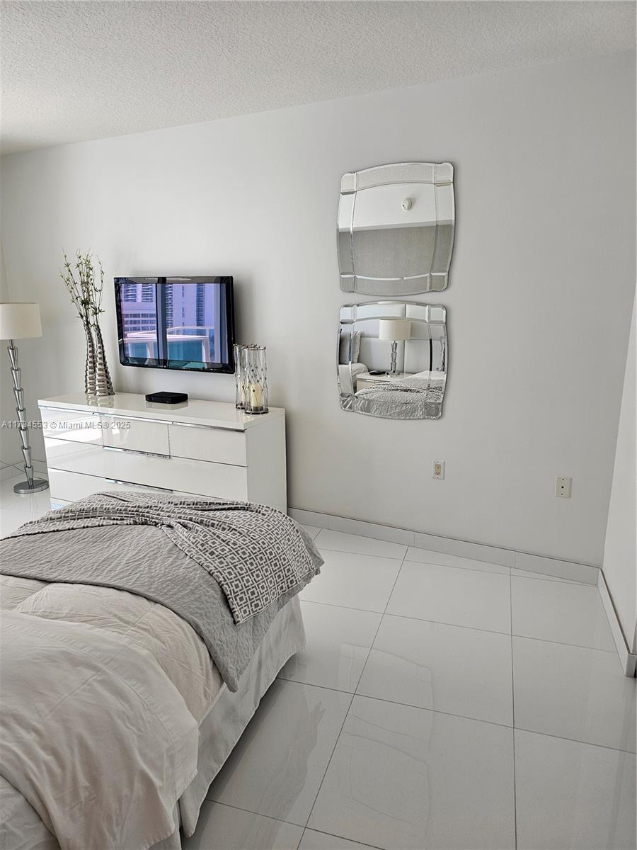 150 Sunny Isles Blvd 1-1001 Property Photo 32