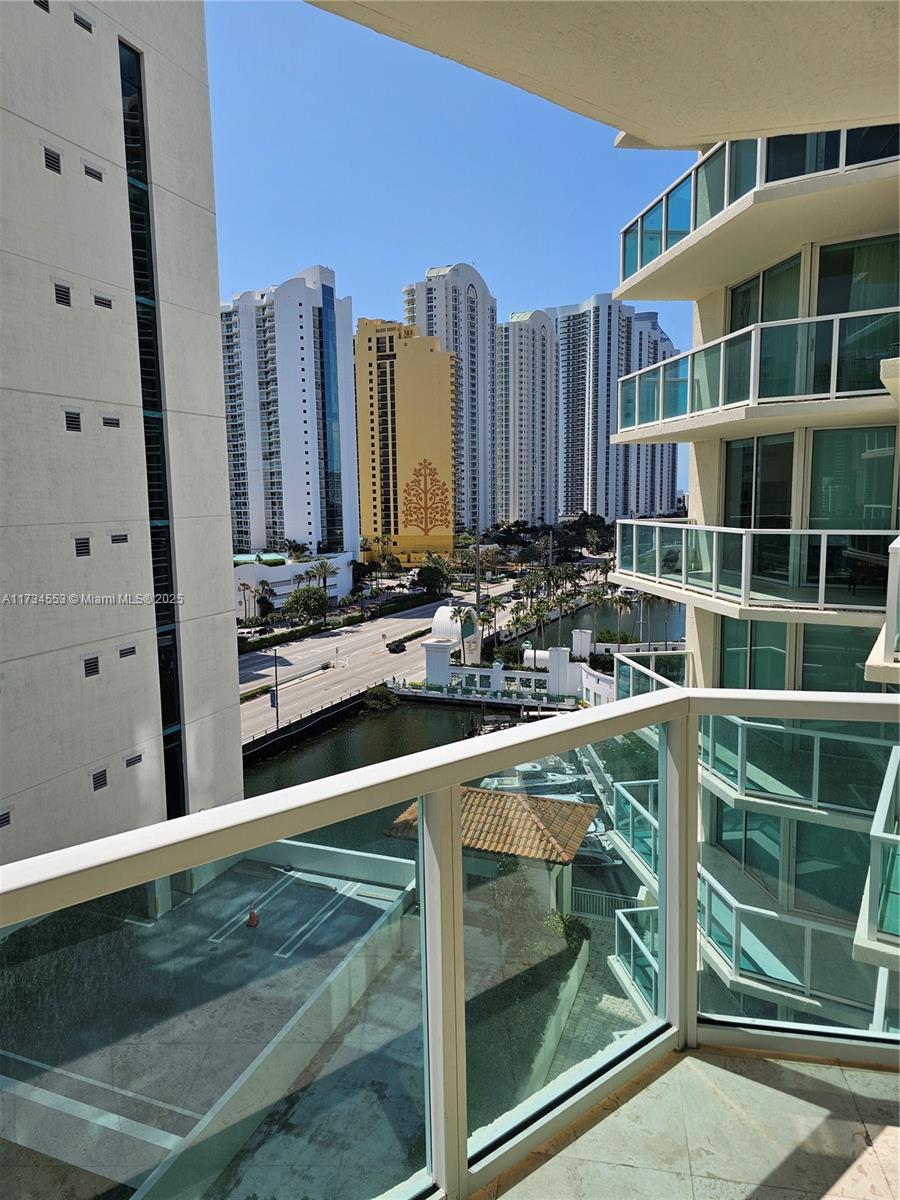 150 Sunny Isles Blvd 1-1001 Property Photo 38