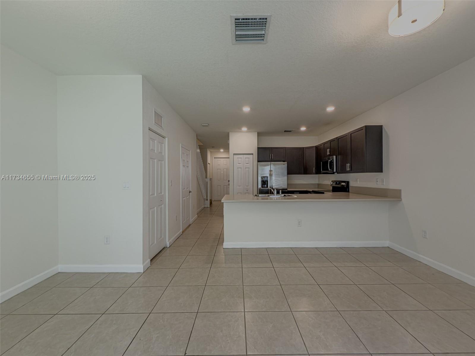 10629 W 32nd Ln Property Photo 8