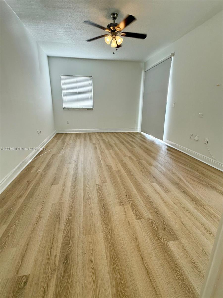 10750 Nw 66th St 405 Property Photo 14