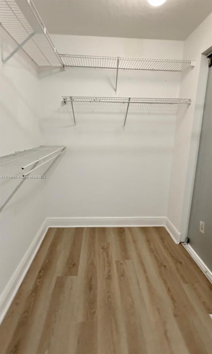 10750 Nw 66th St 405 Property Photo 16