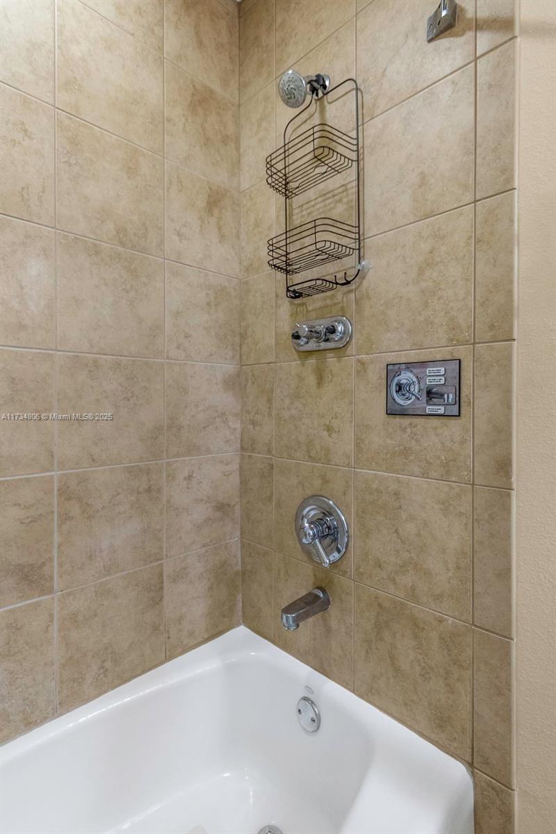 13941 Clubhouse Dr 204 Property Photo 12