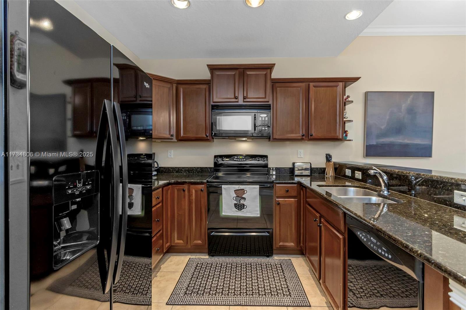 13941 Clubhouse Dr 204 Property Photo 16