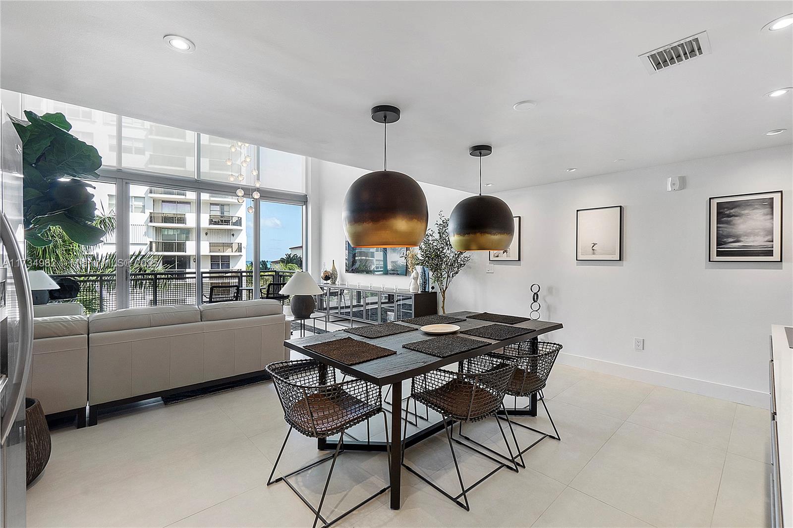 6000 Collins Ave 527 Property Photo 17