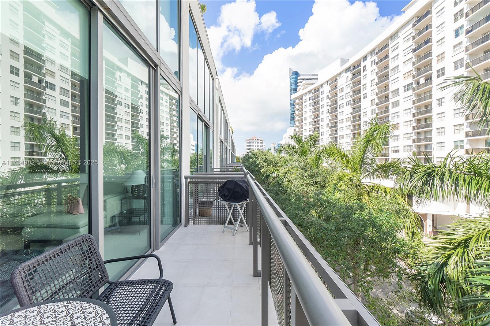 6000 Collins Ave 527 Property Photo 23