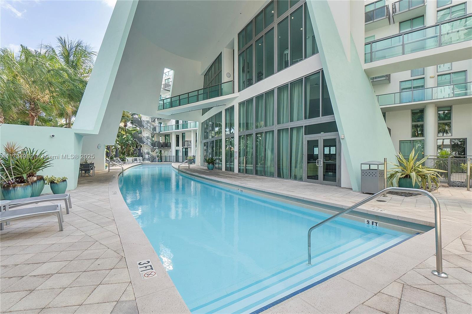 6000 Collins Ave 527 Property Photo 29