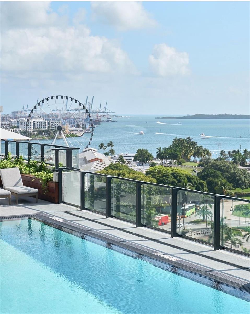 398 Ne 5th St 1510 Property Photo 11