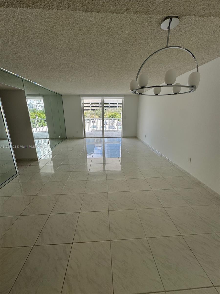 1420 Brickell Bay Dr 306d Property Photo 4