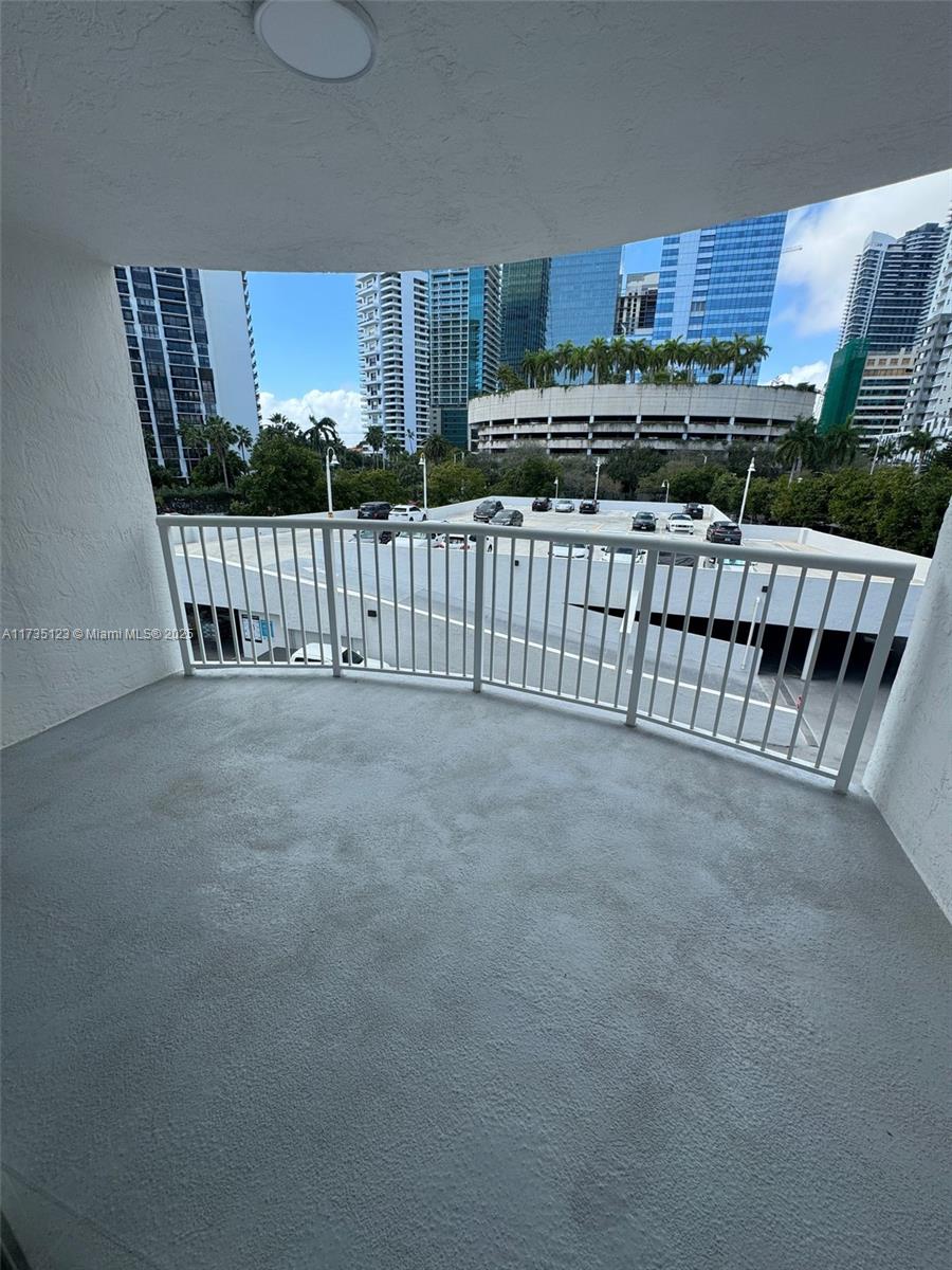 1420 Brickell Bay Dr 306d Property Photo 10