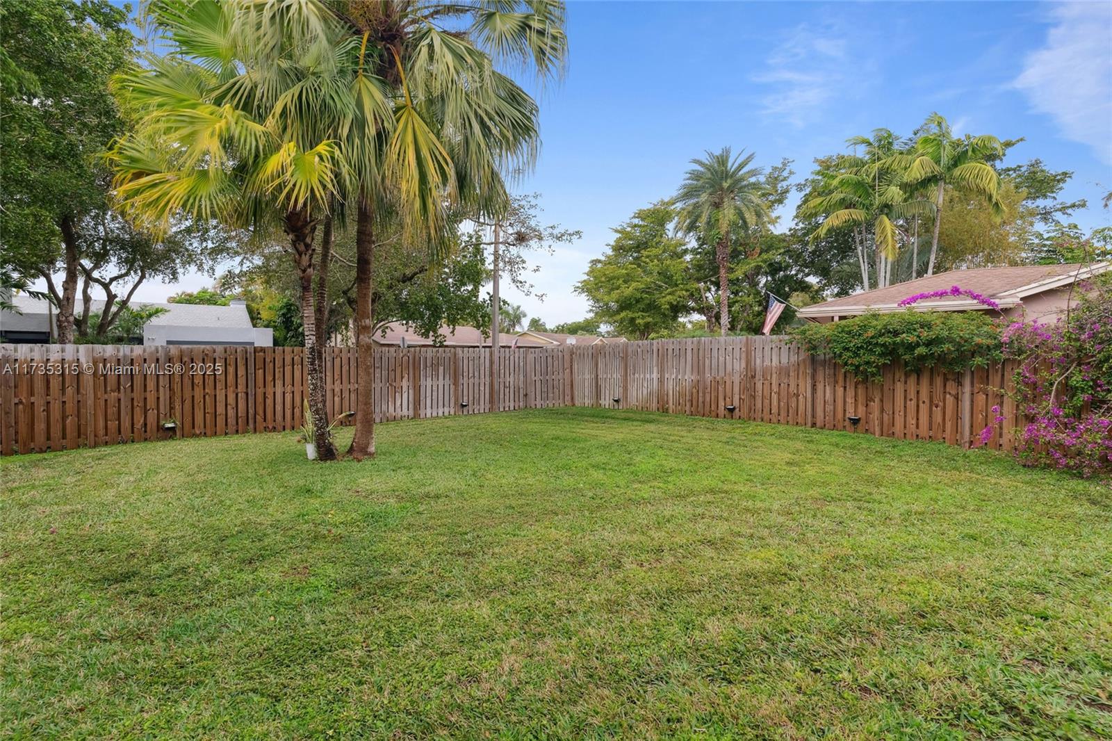 11601 Island Rd Property Photo 34
