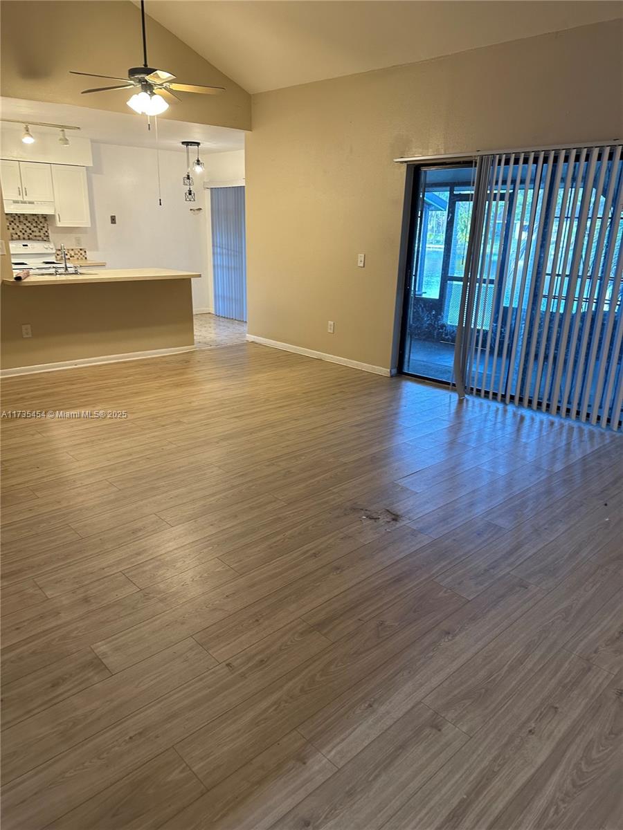 1525 Sandpiper Blvd 0 Property Photo 2