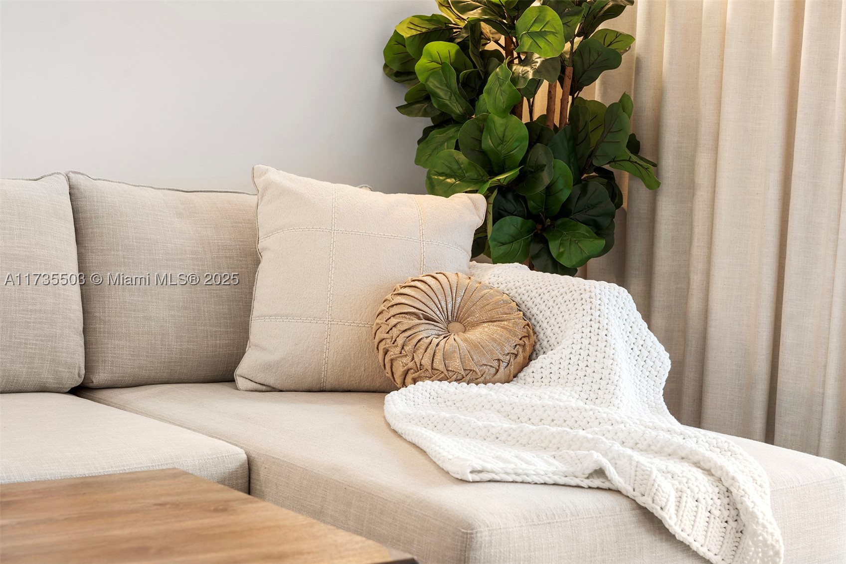 A11735503 Property Photo 12