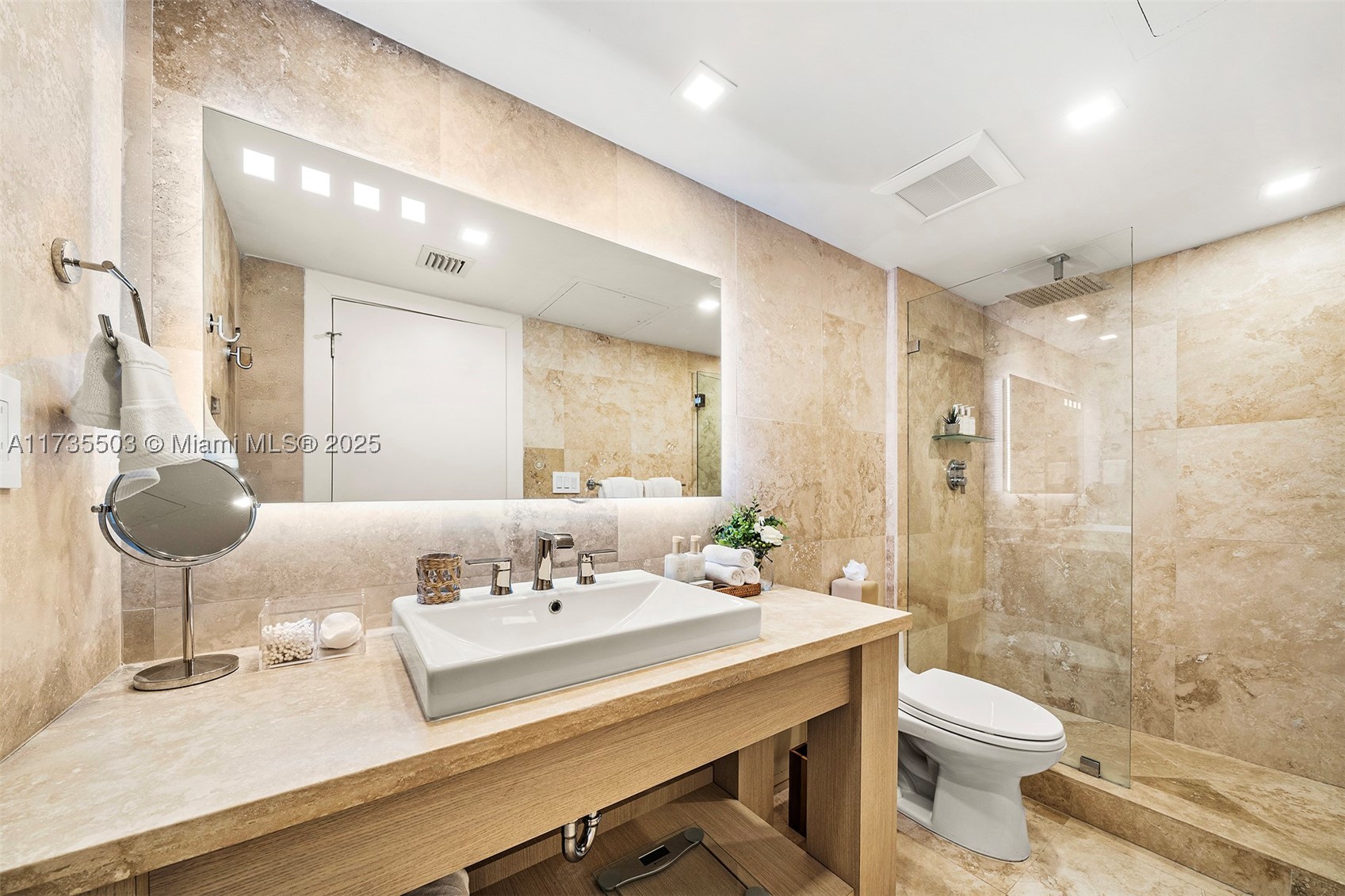 A11735503 Property Photo 30