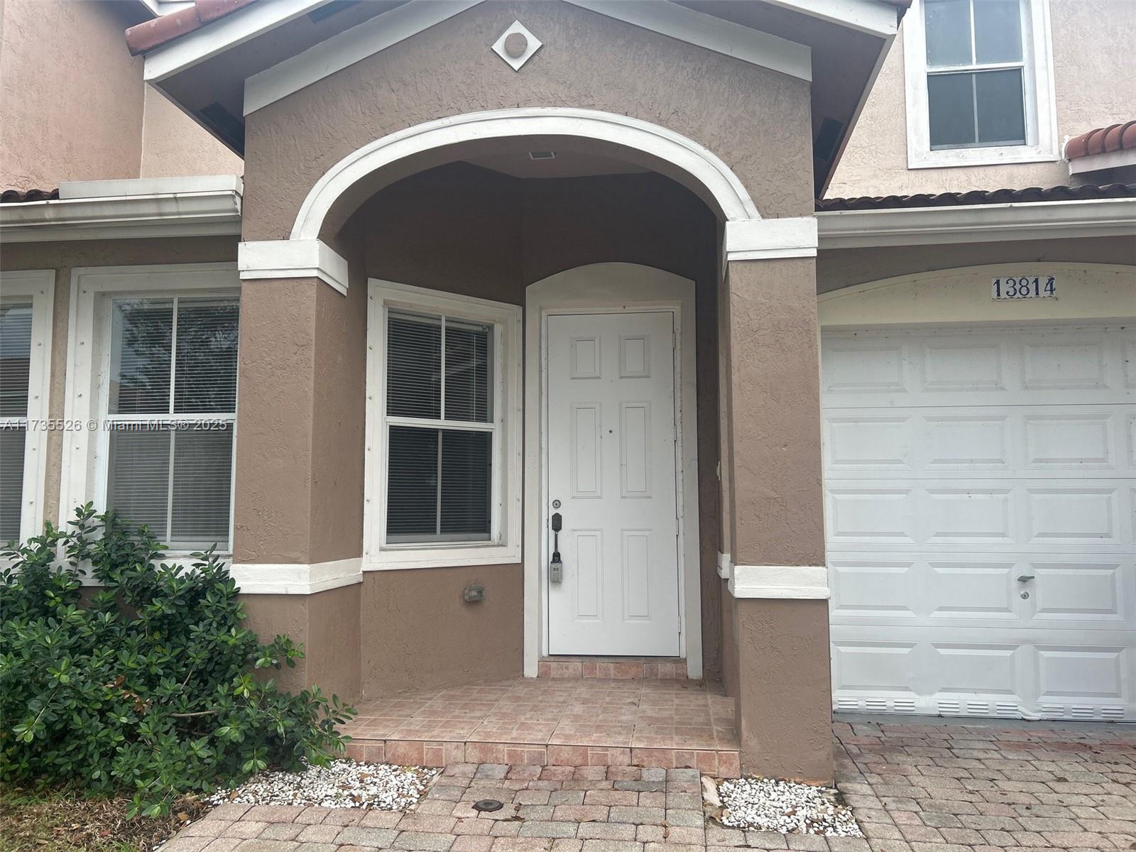 13814 Sw 276th St - Property Photo 1