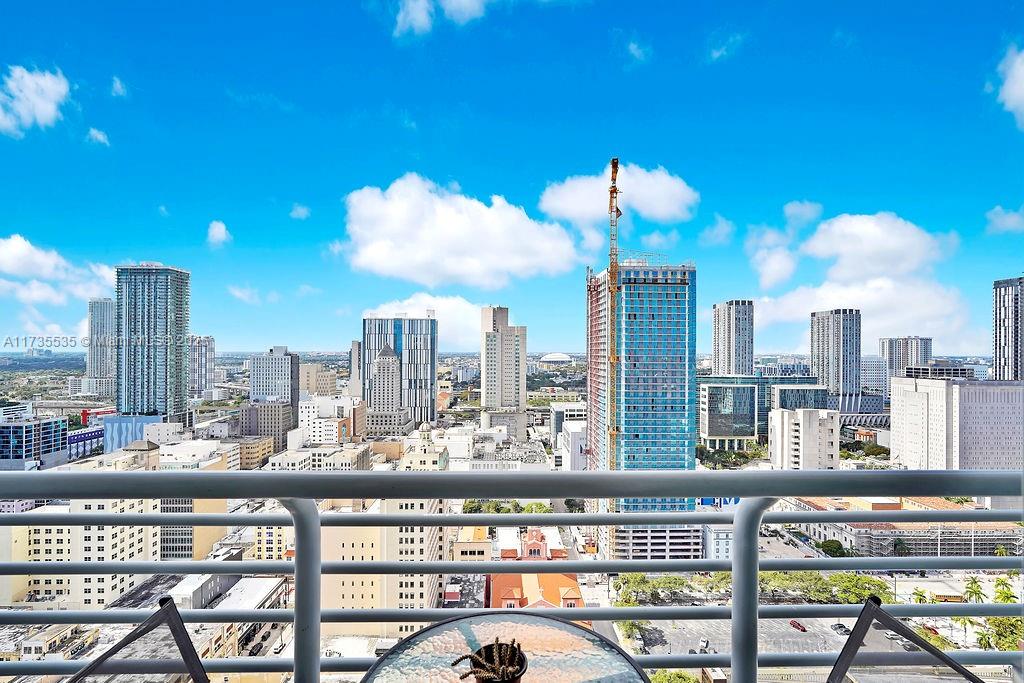 133 Ne 2nd Ave 3017 Property Photo 5