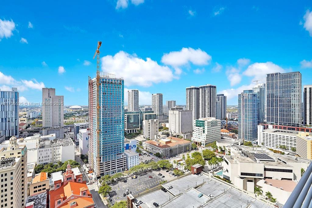 133 Ne 2nd Ave 3017 Property Photo 24