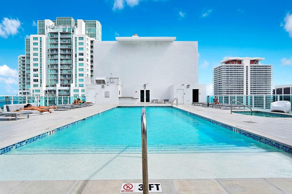 133 Ne 2nd Ave 3017 Property Photo 36