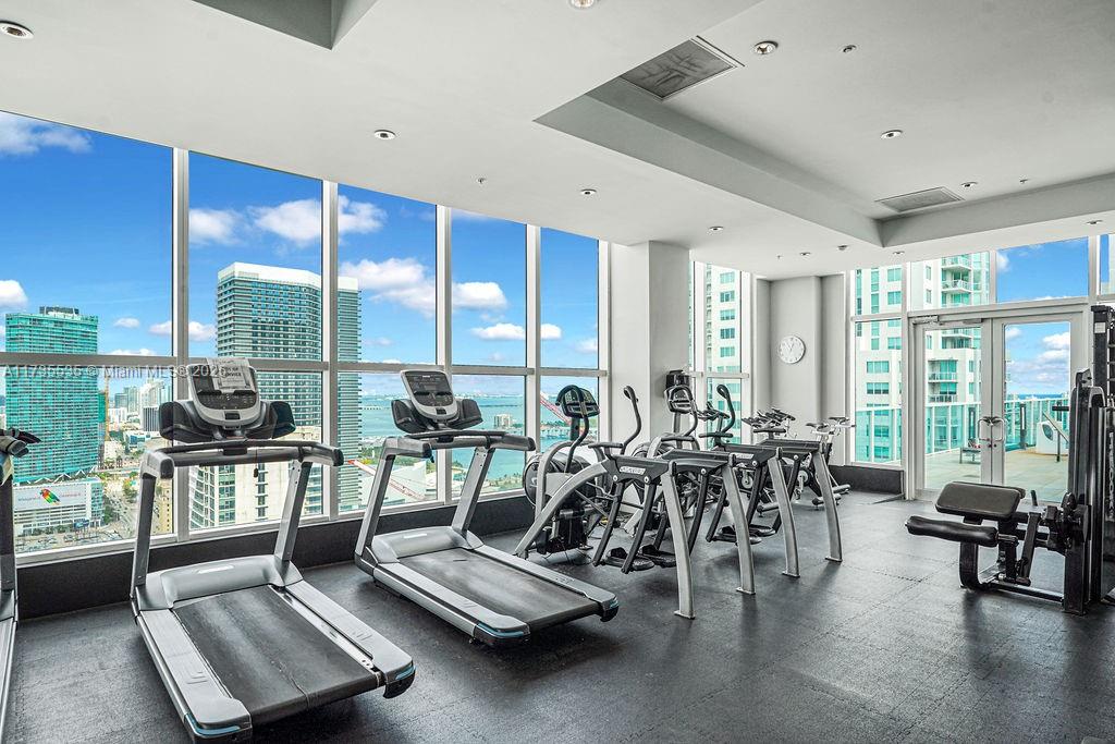 133 Ne 2nd Ave 3017 Property Photo 39