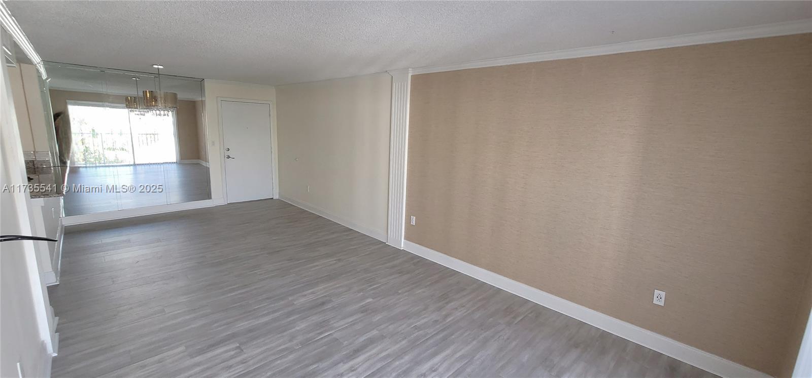 2530 Sw 3rd Ave 206 Property Photo 5