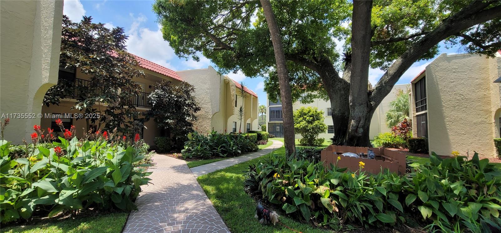 2050 Oleander Blvd 5-101 Property Photo 32