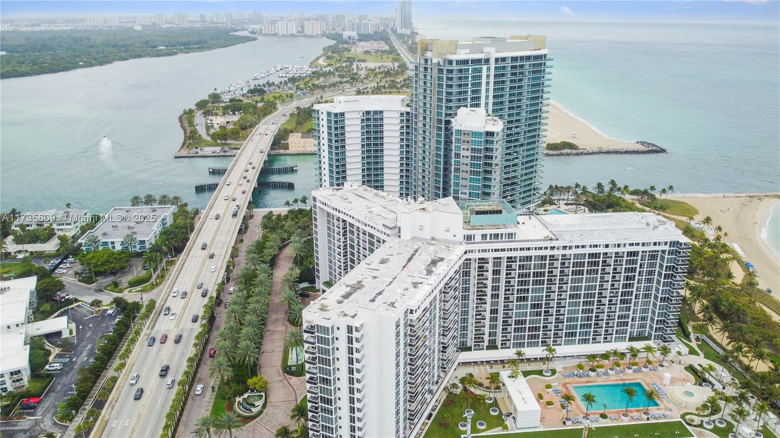 10275 Collins Ave 817 Property Photo 2