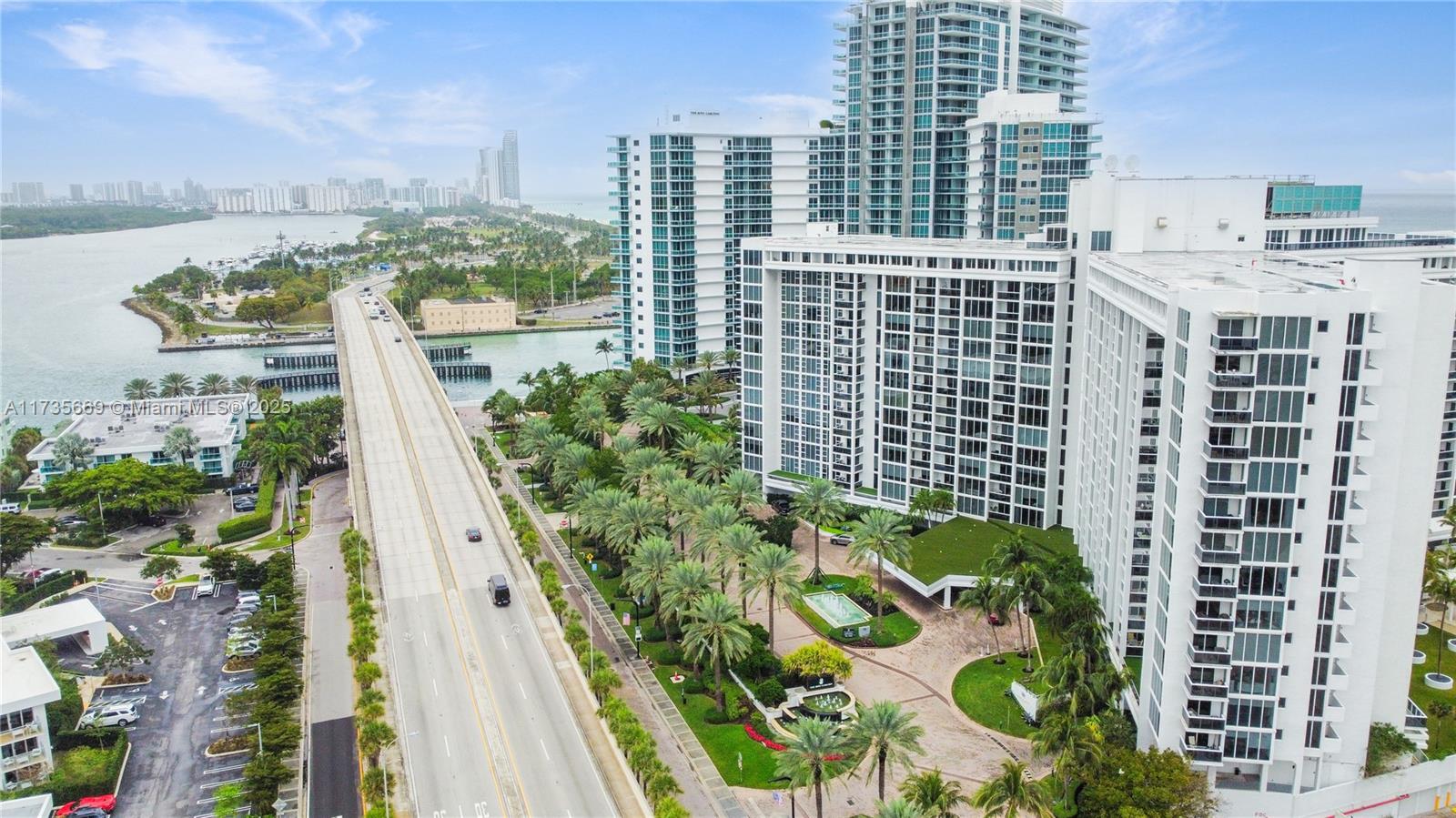 10275 Collins Ave 817 Property Photo 6