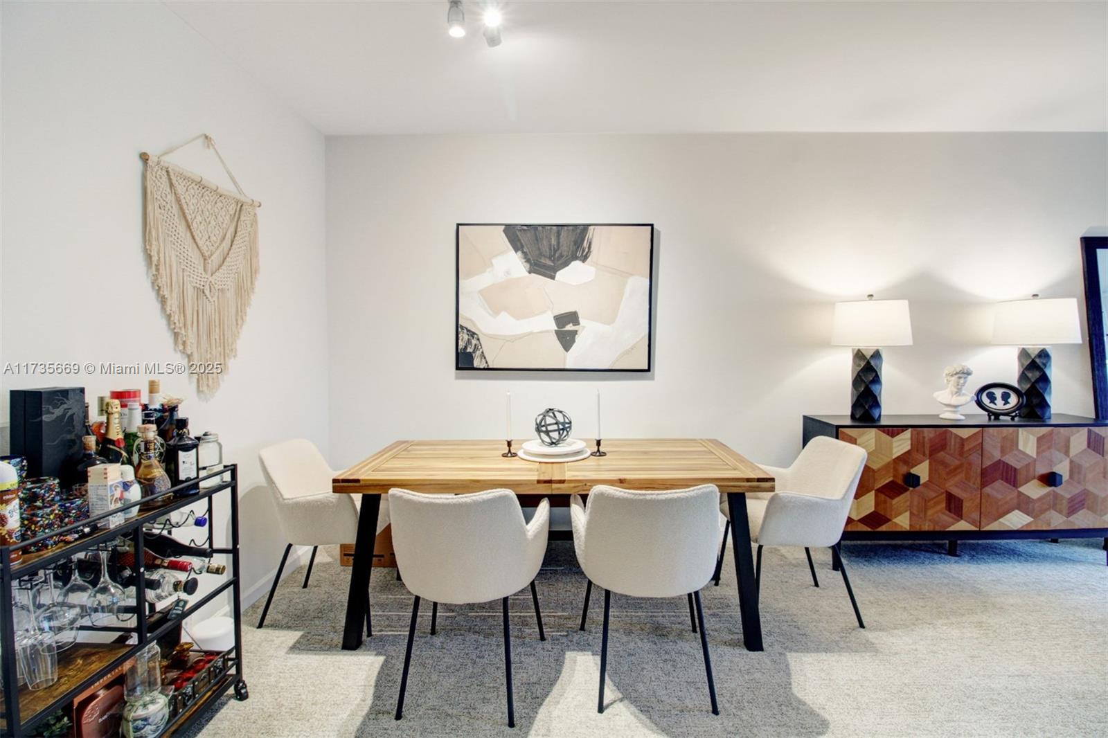 10275 Collins Ave 817 Property Photo 11